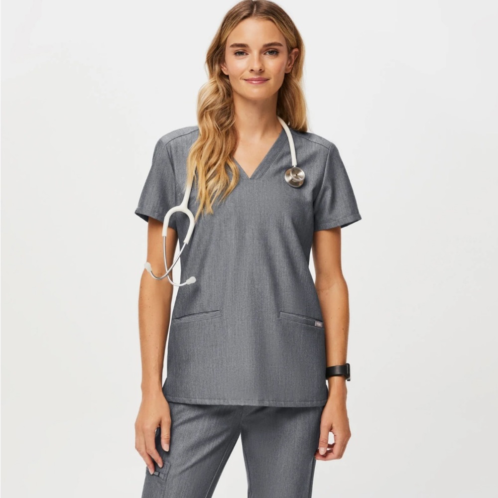 Figs Casma Graphite Top Medium